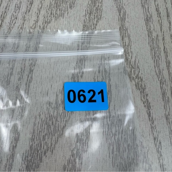 621 - Michael Kors Elsen Solid Tie Burgundy 601 2MKC23-5042 Silk Blend $69.50 - Picture 5 of 5